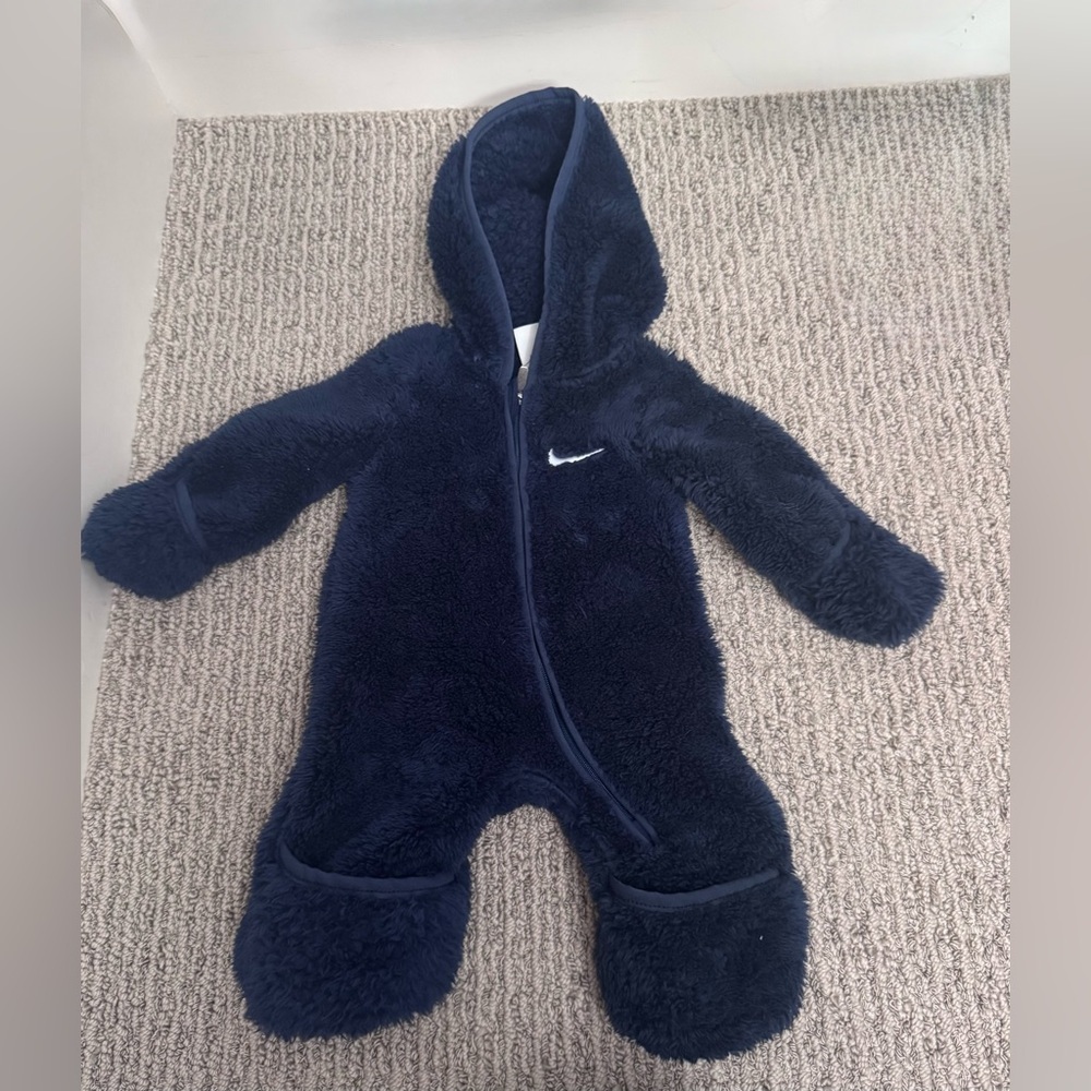 5 for $25 SALE 🎉 Nike Cozy Sherpa Hooded Newborn Snow Suit